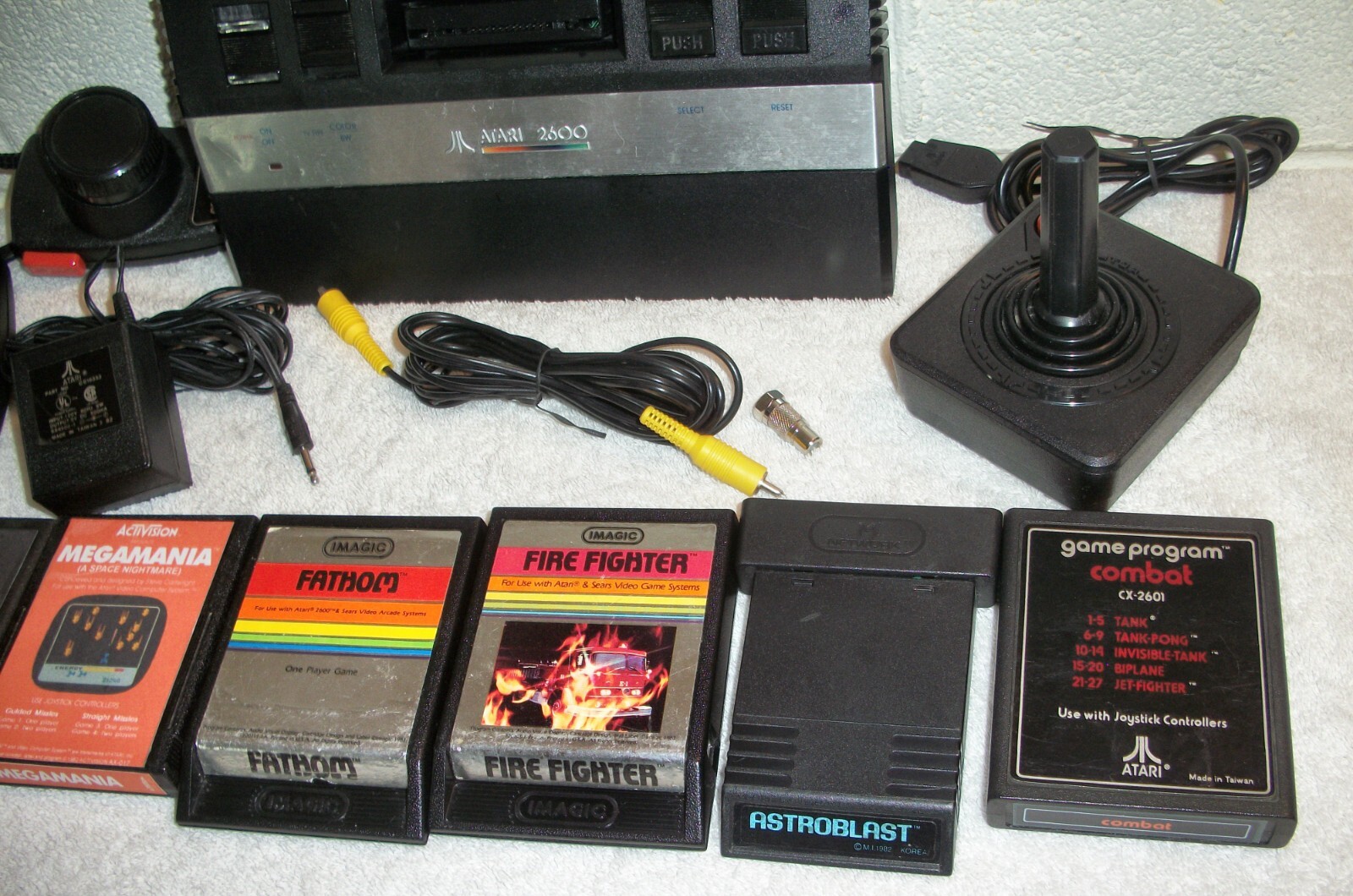 Original Atari 2600 Jr. Short/Small Rainbow Console System Bundle with 7 Games