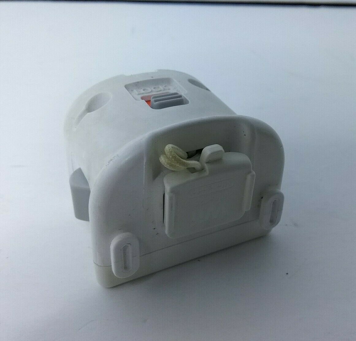 Nintendo Wii Official OEM Motion Plus Adaptor Remote Attachment  White RVL-026.