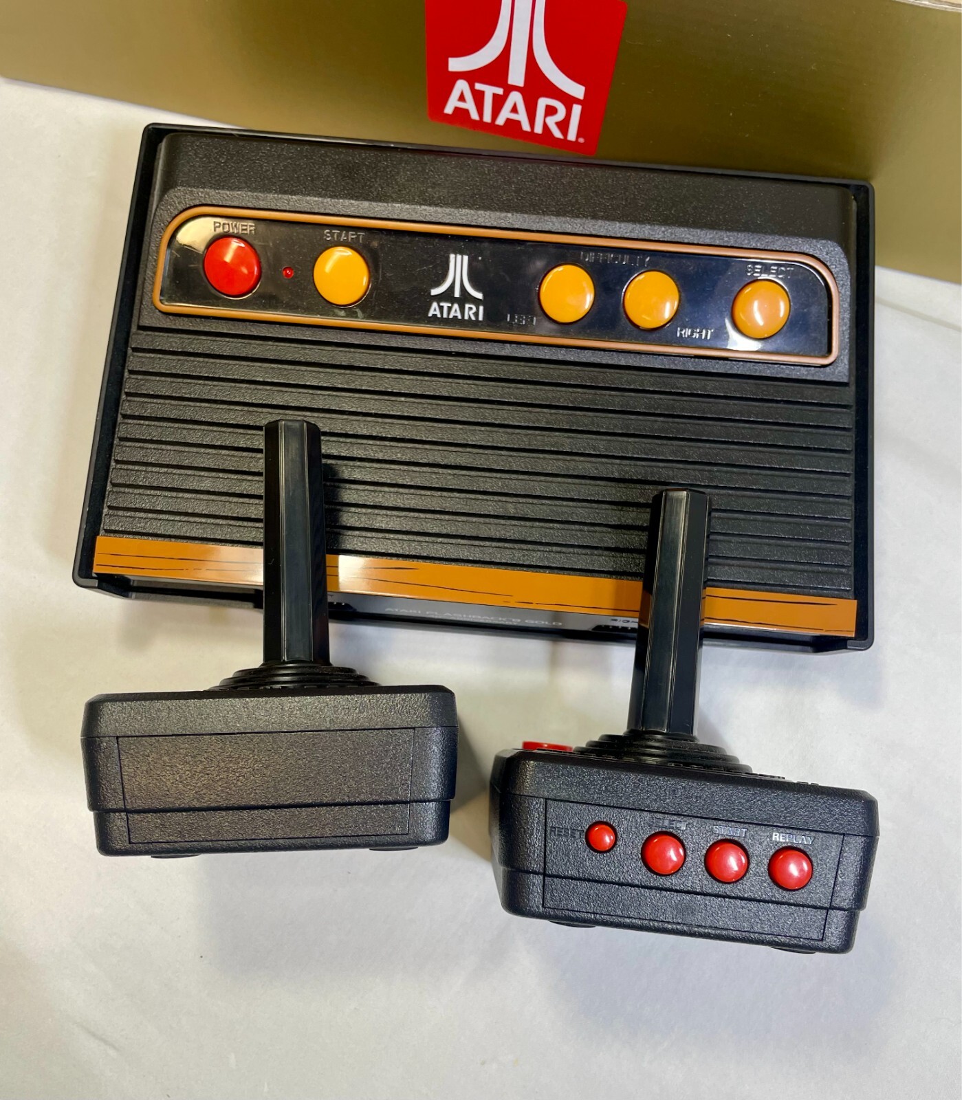 Atari Flashback 8 Gold Deluxe HDMI Retro Console 120 Games 2 Controllers + More