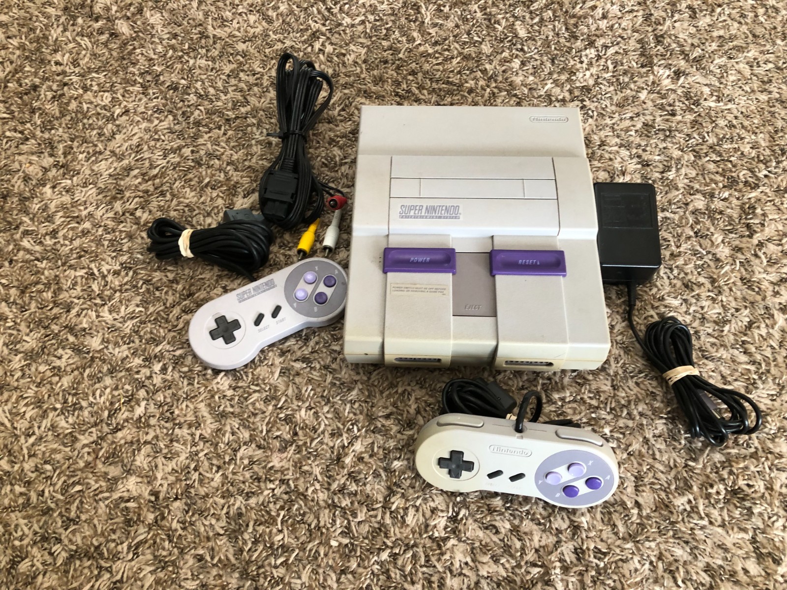 Super Nintendo SNES System Console With 2 Controllers Fully Tested