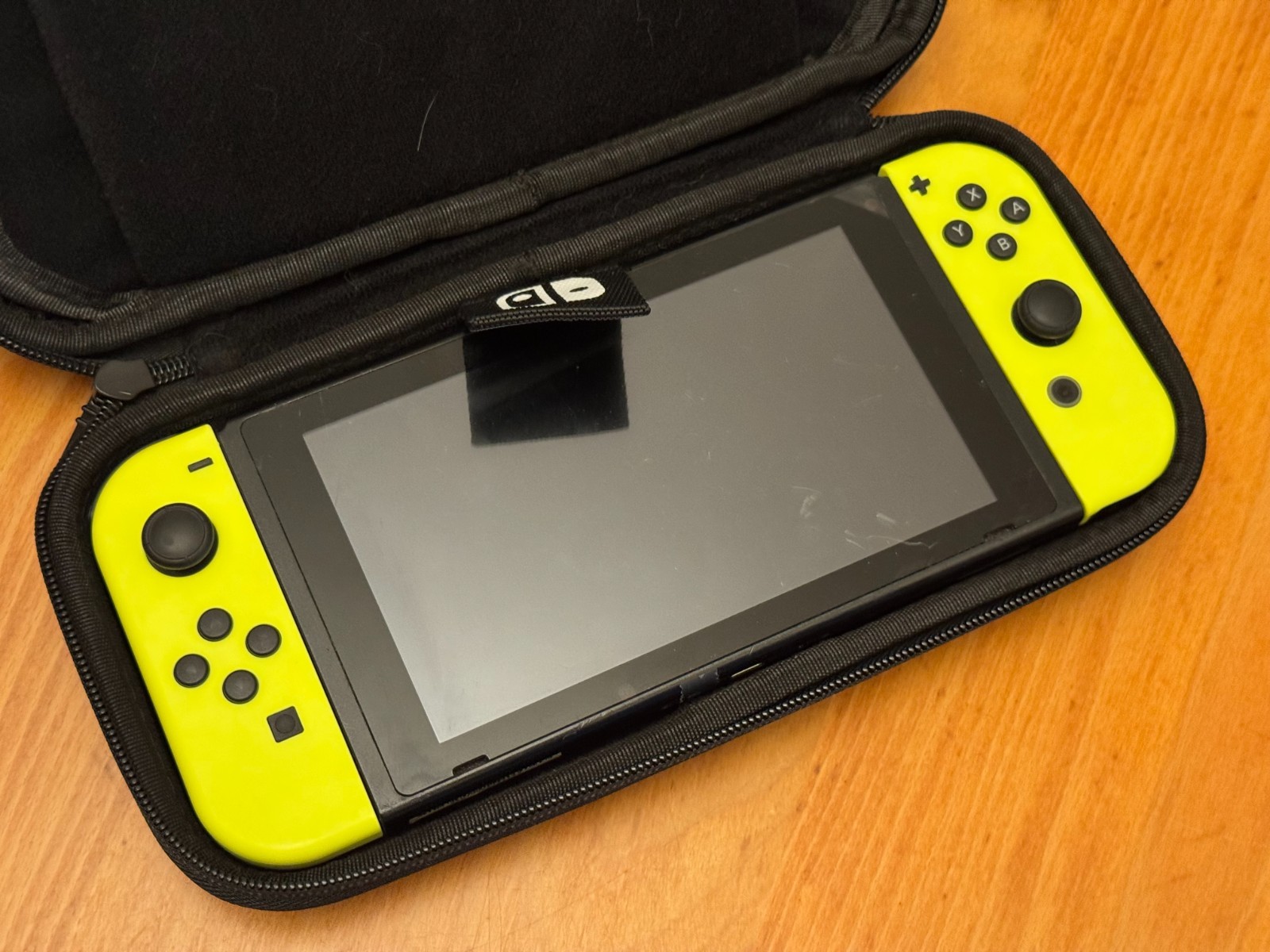 Nintendo Switch HAC-001 Tablet Console Black 32GB 720p HD Wi-Fi USB-C