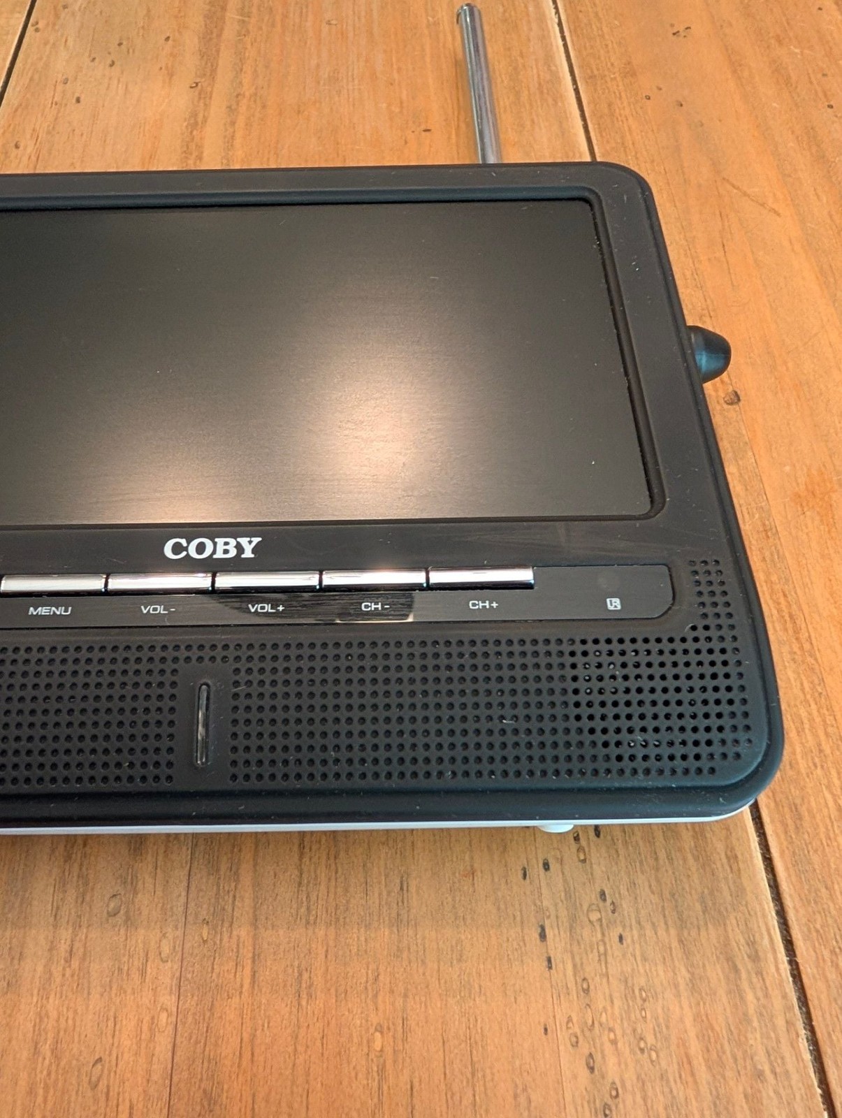 Coby TFTV791 7-Inch Portable Digital LCD TV – Full Bundle – Tested/Working!