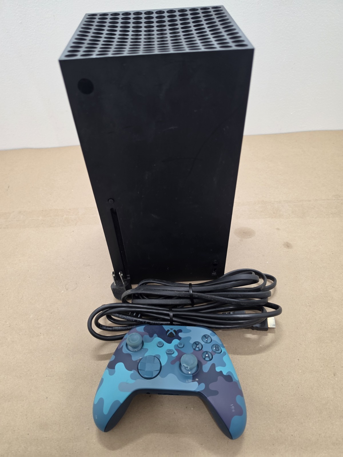 Microsoft Xbox Series X 1TB 4K Home Console (1882) w/ Controller & Cables
