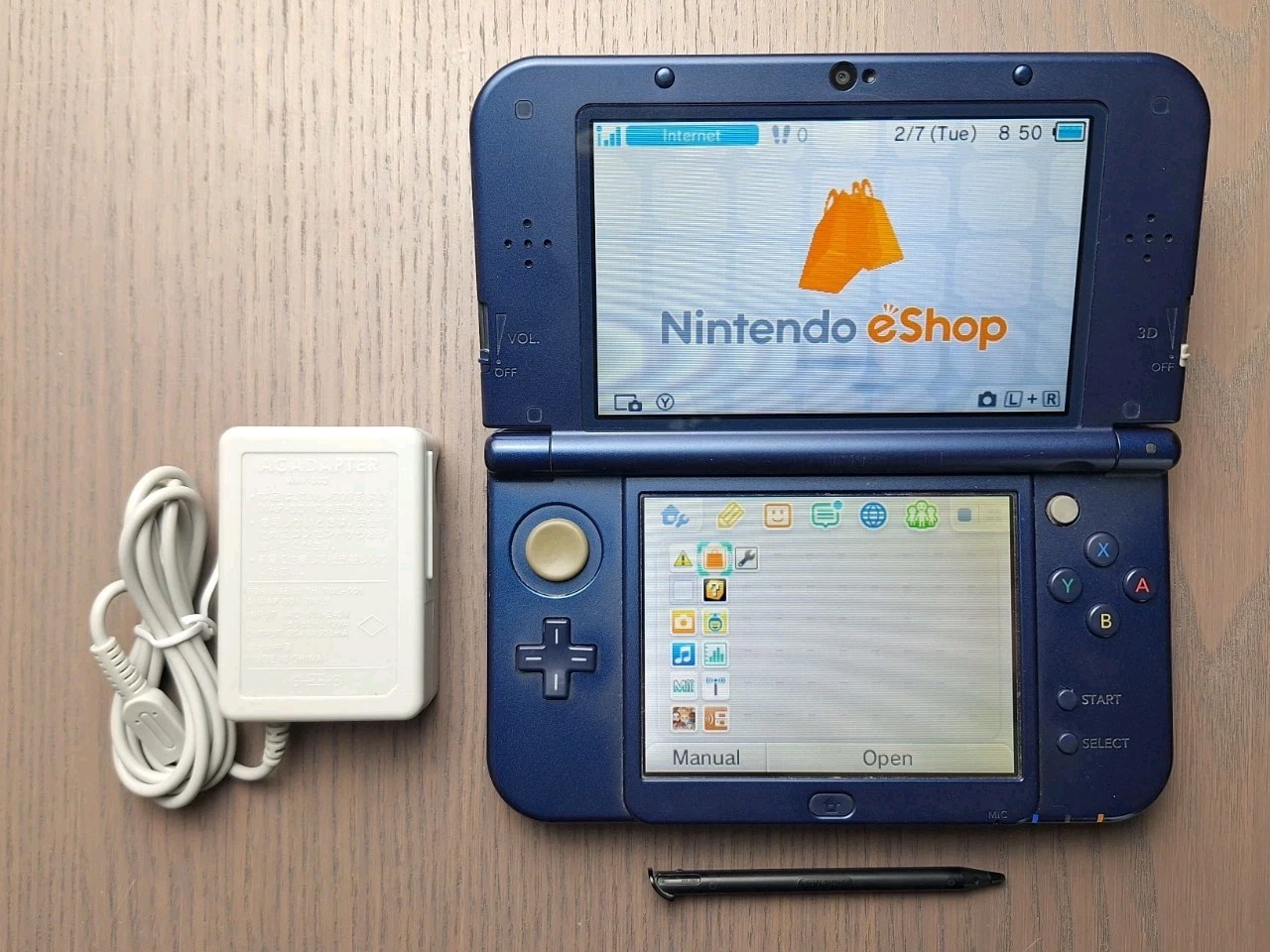 New Nintendo 3DS XL Metallic Blue Charger + 32GB SD Card | Region Free TOP IPS
