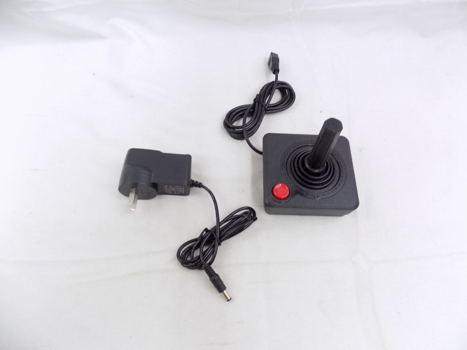 Atari Flashback 5 Console Bundle /2