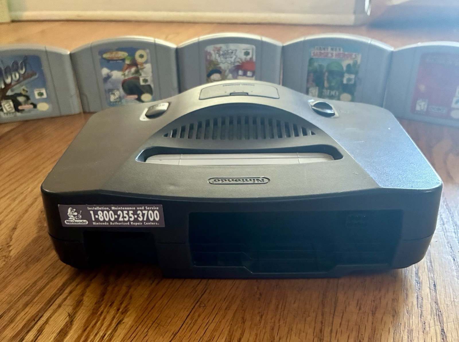 Nintendo 64 N64 Console + 3 Controllers + 7 Games + Power & AV Cables Bundle