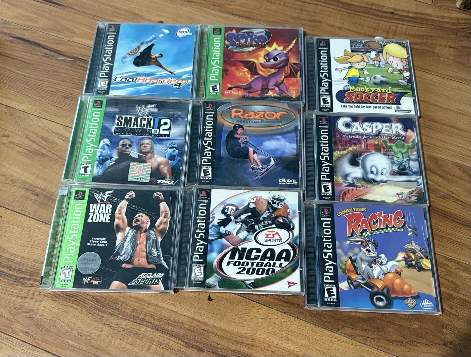 PlayStation 1 Bundle 2 controllers + 9 Games *Working* *Missing AV Output*