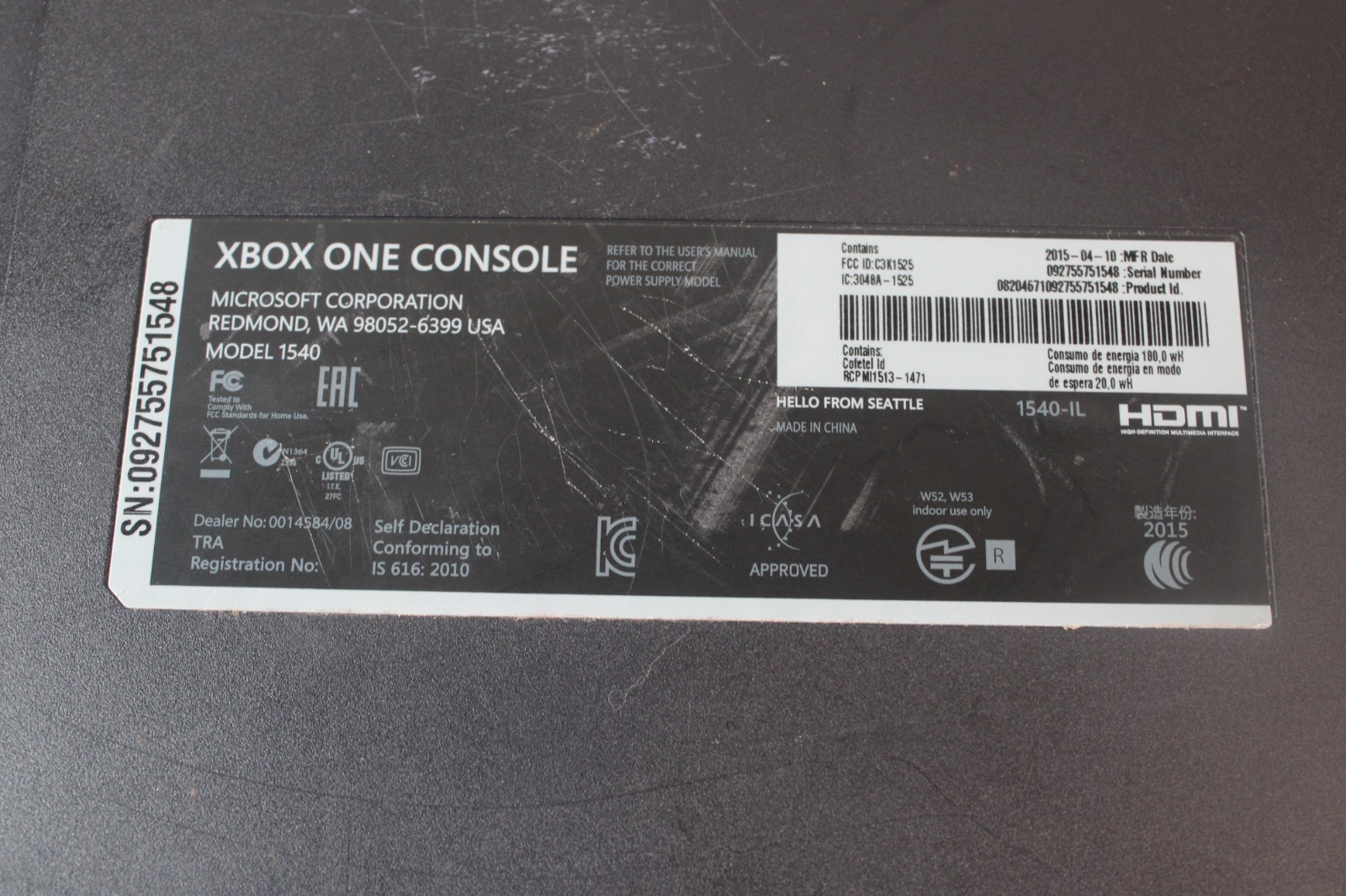 Microsoft Xbox One Model 1540 Console Bundle 500 GB, controller, game, cords