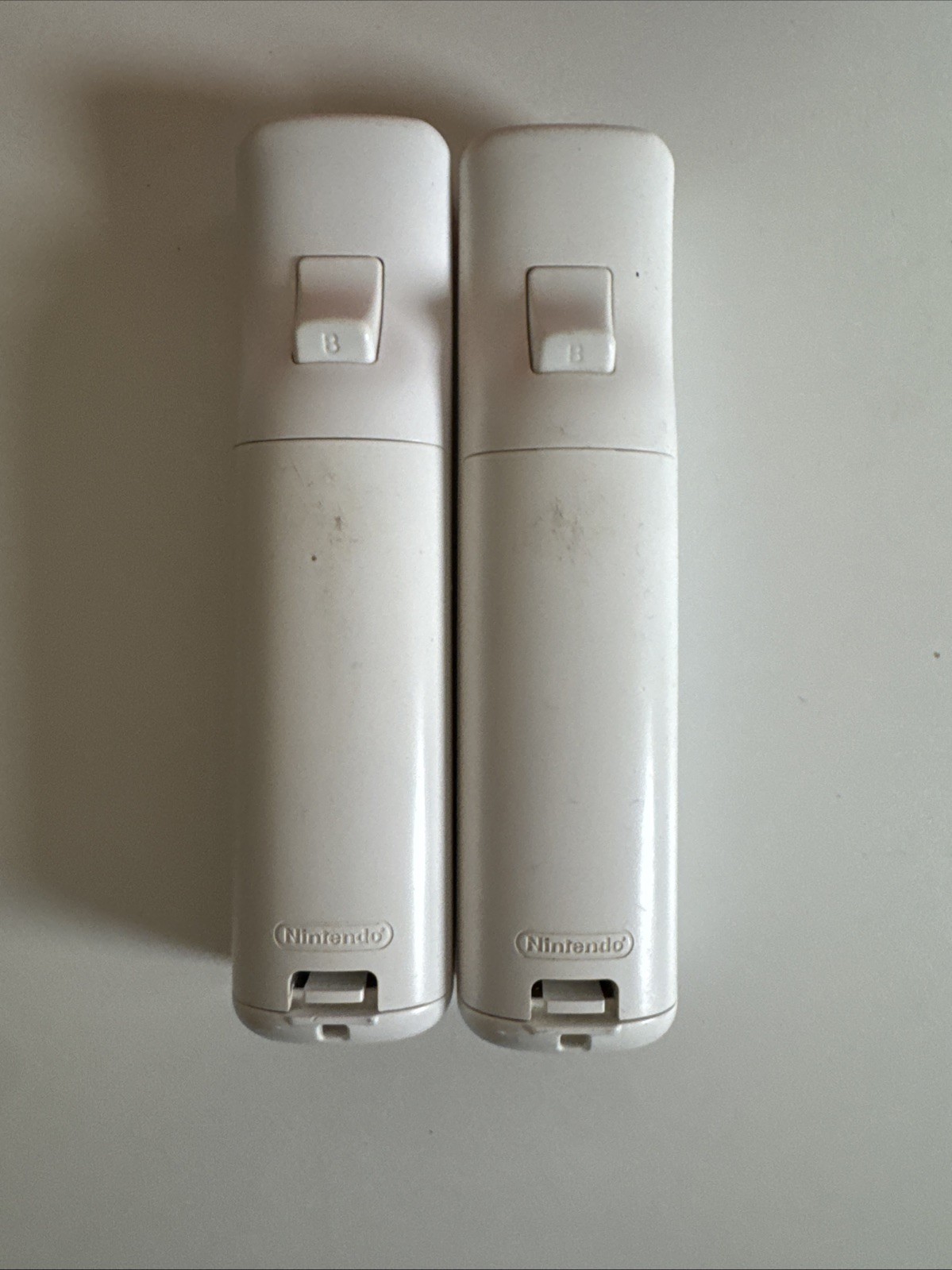 Nintendo Wii Clear Red Console w/ Wii Sports, 2 Wiimote, 2 Nunchuck & Sensor Bar