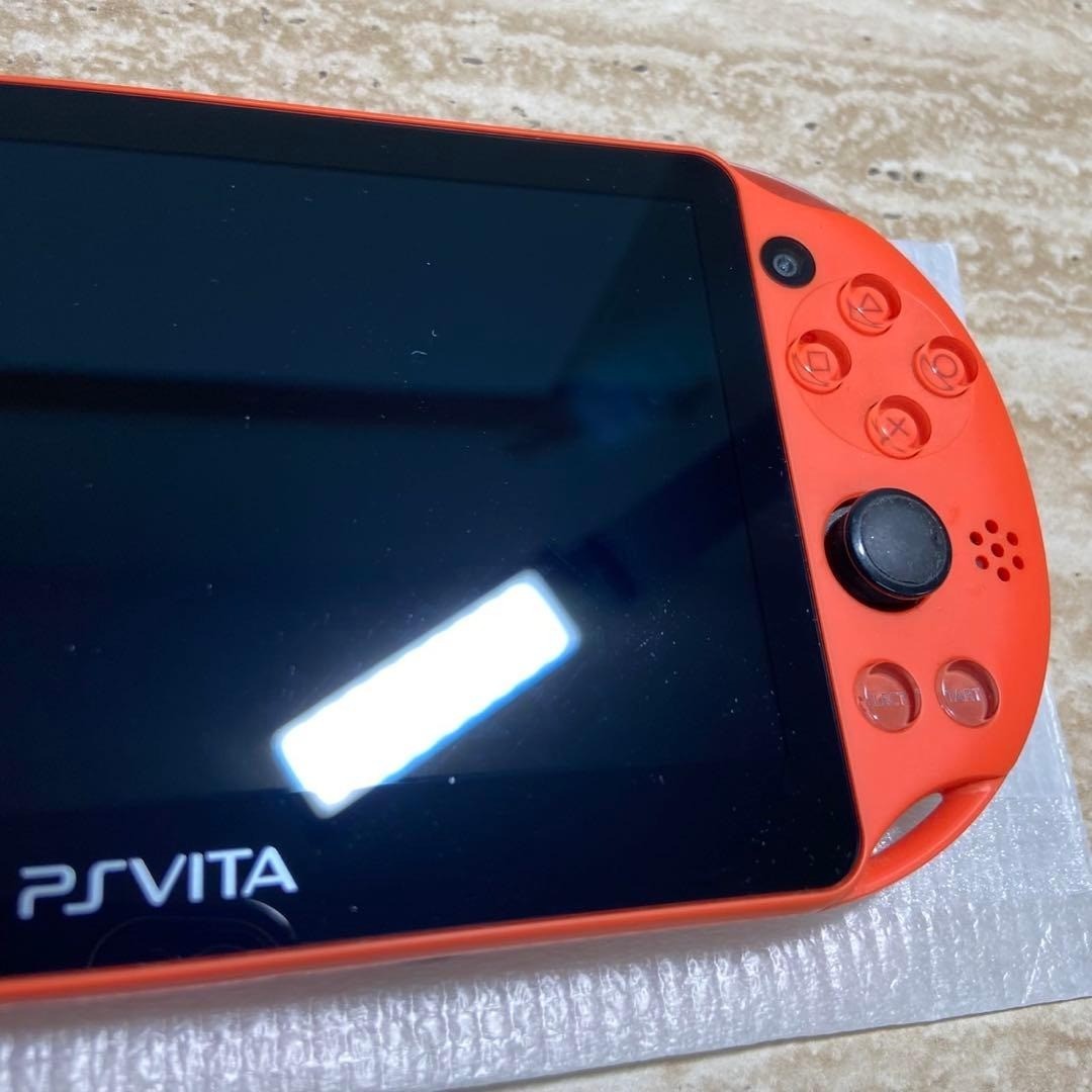 PS Vita PCH-2000 Neon Orange Complete in Box Near Mint Condition 7041