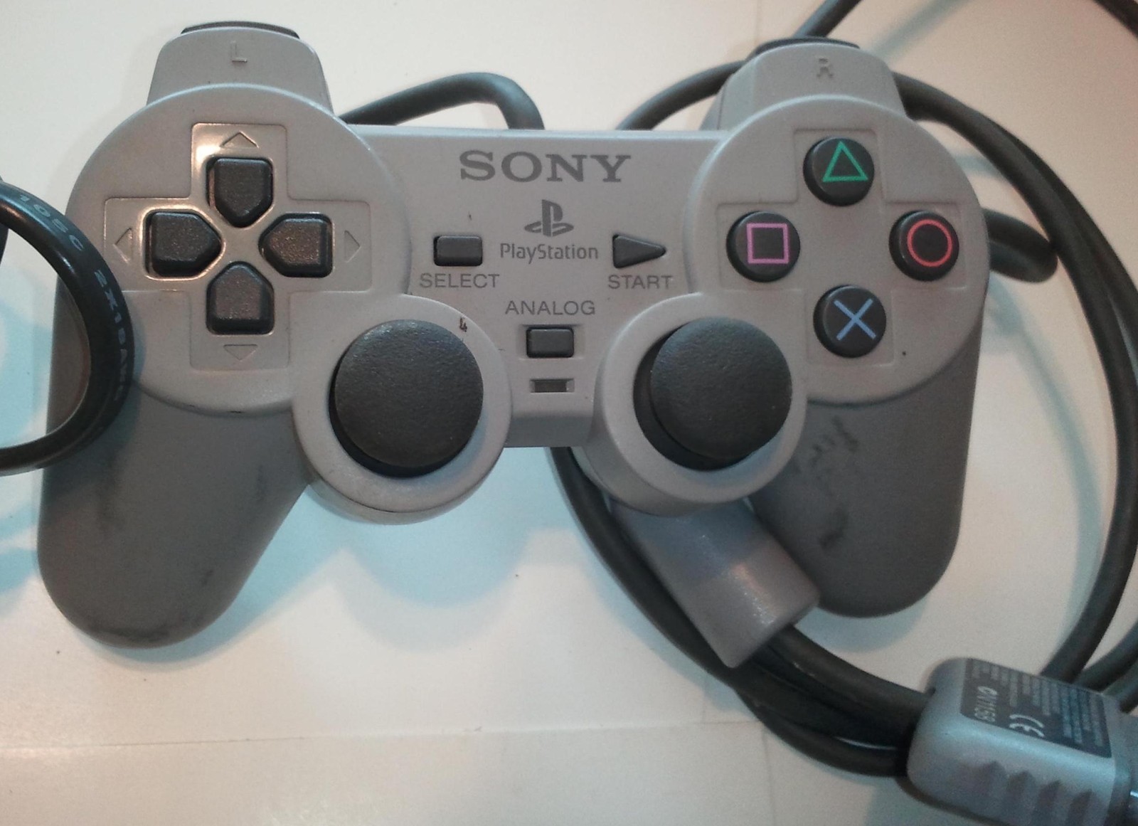 Sony Playstation Console System SCPH-9001 (Oct 1999) w/ AC Adapter & Controller
