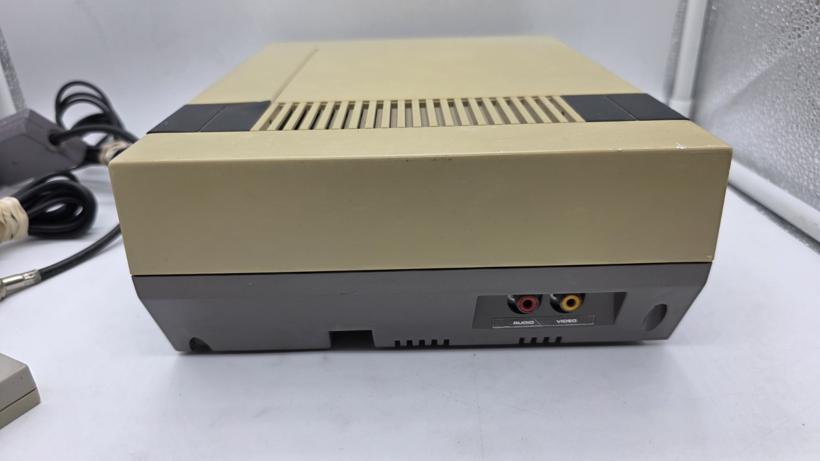 Original Nintendo Entertainment System NES-001 1985 Console W/ Controller & RF