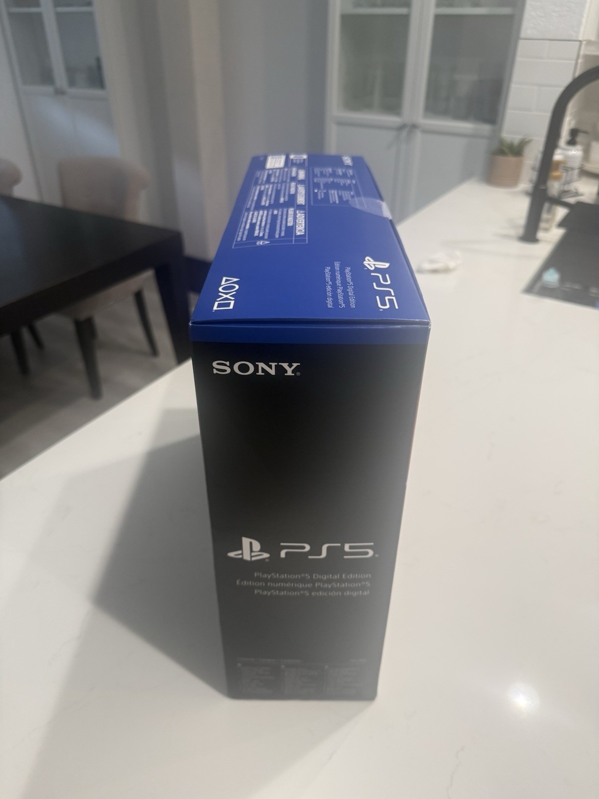 Sony PlayStation 5 Digital Edition 825GB 4K HDR HDMI White/Black CFI-1015B