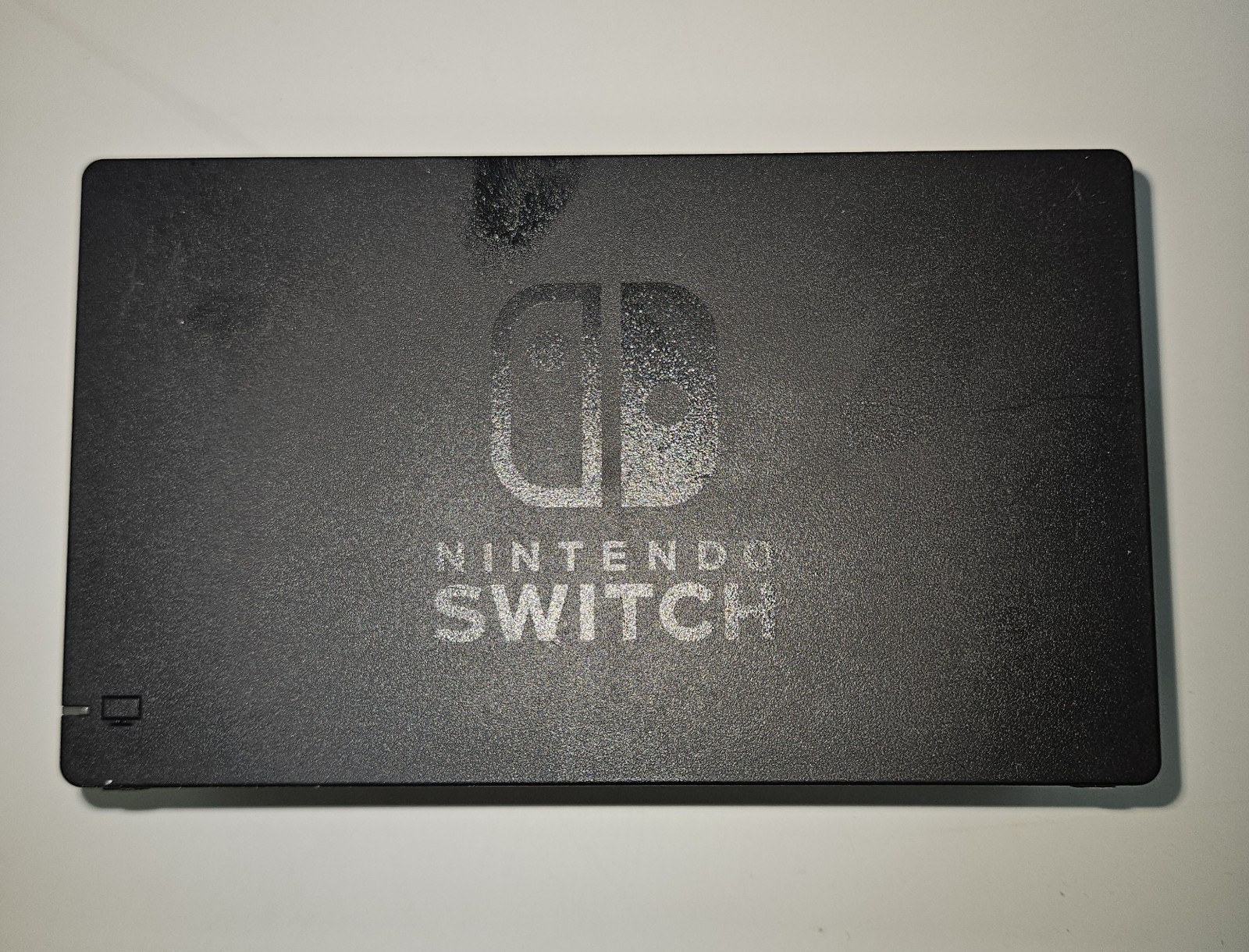 Nintendo Switch System 32GB Console w/Gray Joy-Cons +Charger + Dock & Extras