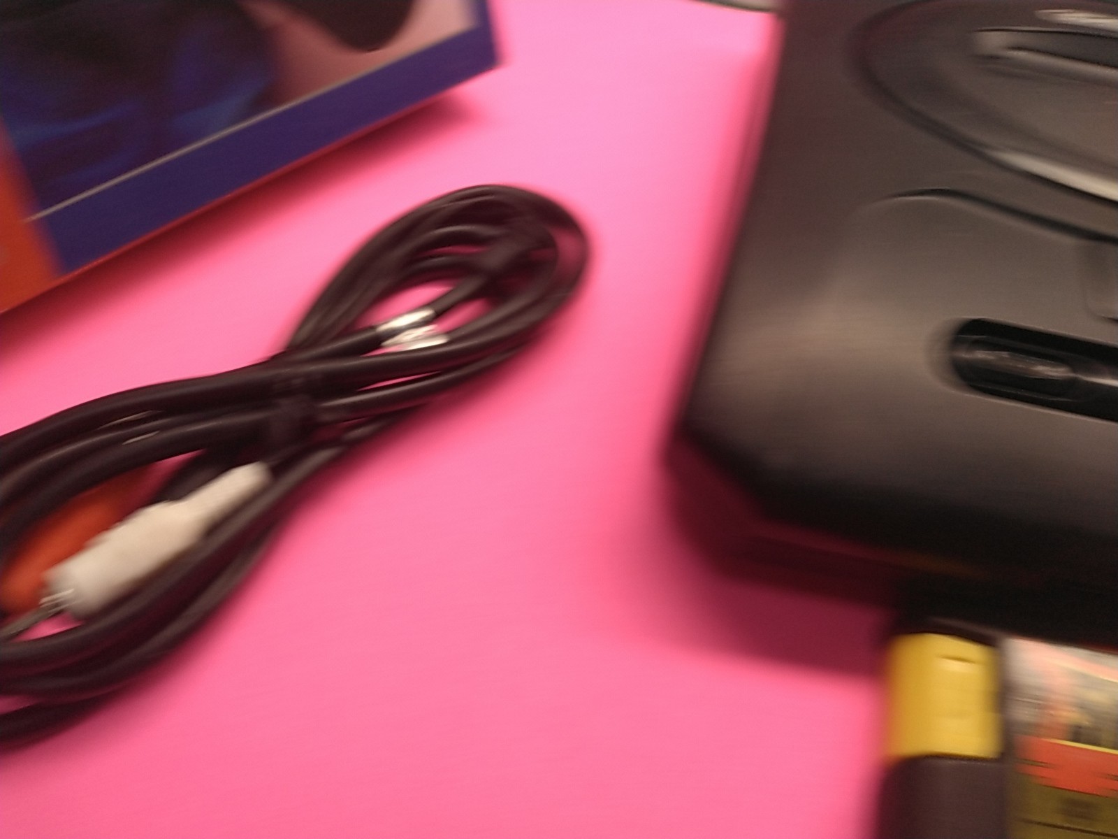 Sega Genesis system2 W/ 7 Games Mortal Kombat 1 2 And 3