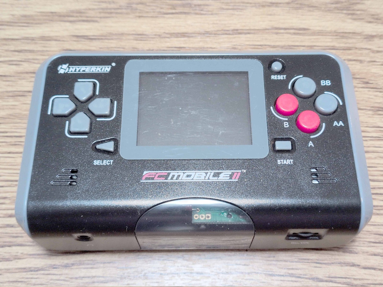 (untested) Hyperkin FC Mobile II 2 – Portable Nintendo NES – Black (Sold as is)