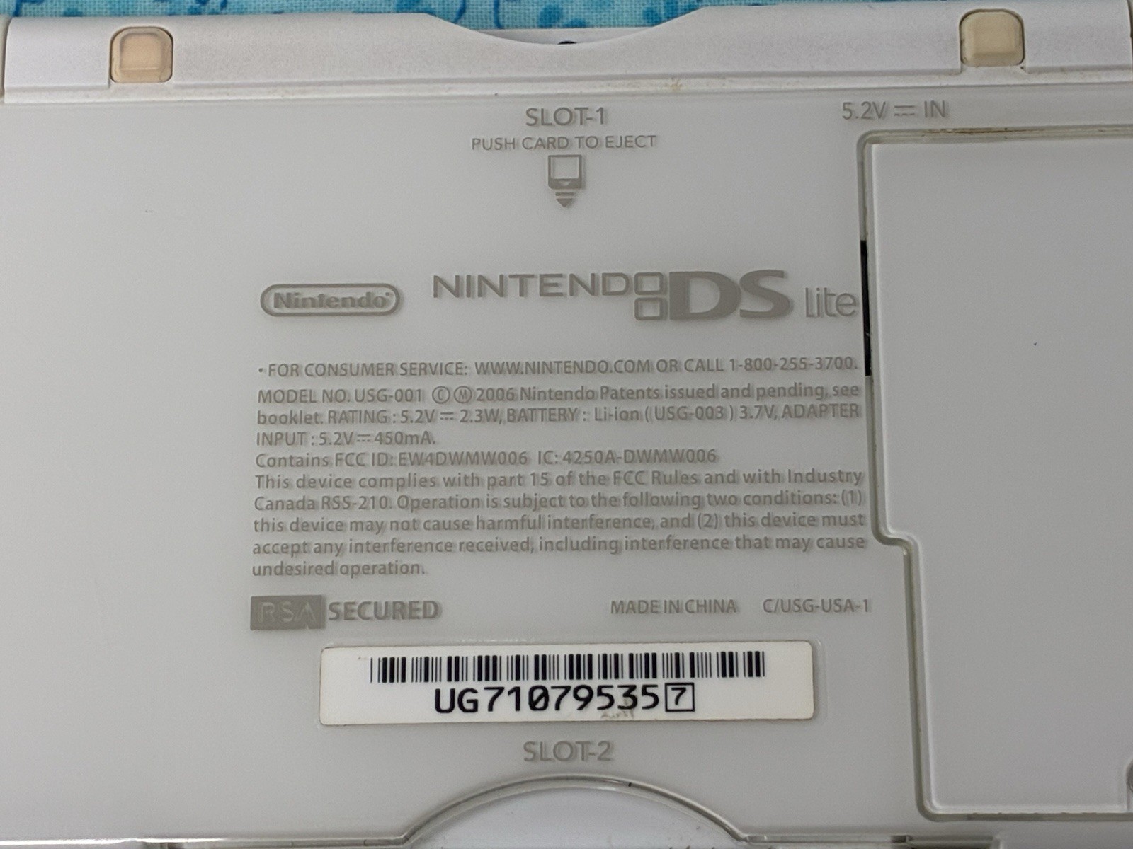 White Nintendo DS Lite Console w/ Charger & Stylus & 16 Games & Case – Working
