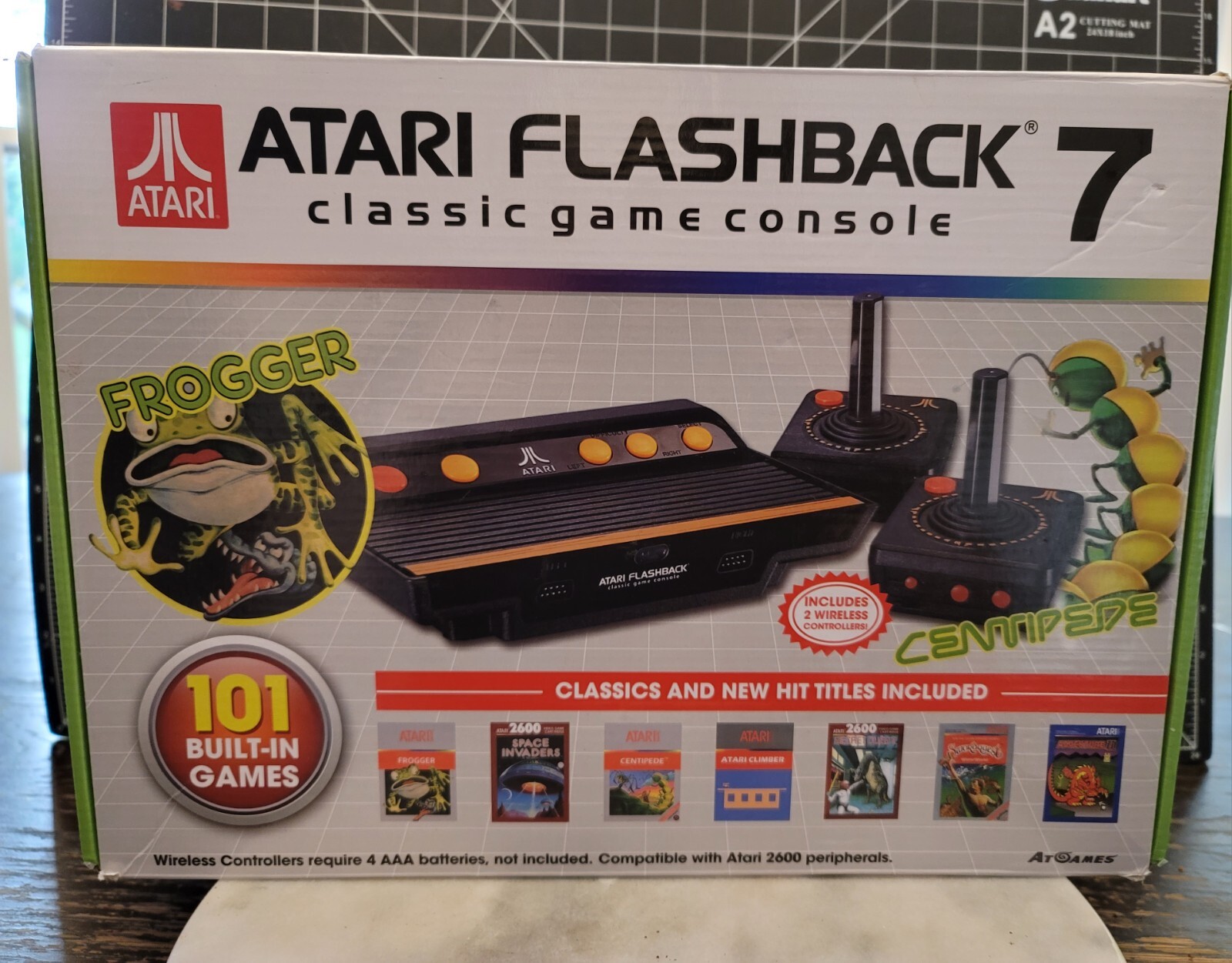 Atari Flashback 7 Classic Game Console 101 Built-in Games w/ Original Joystick