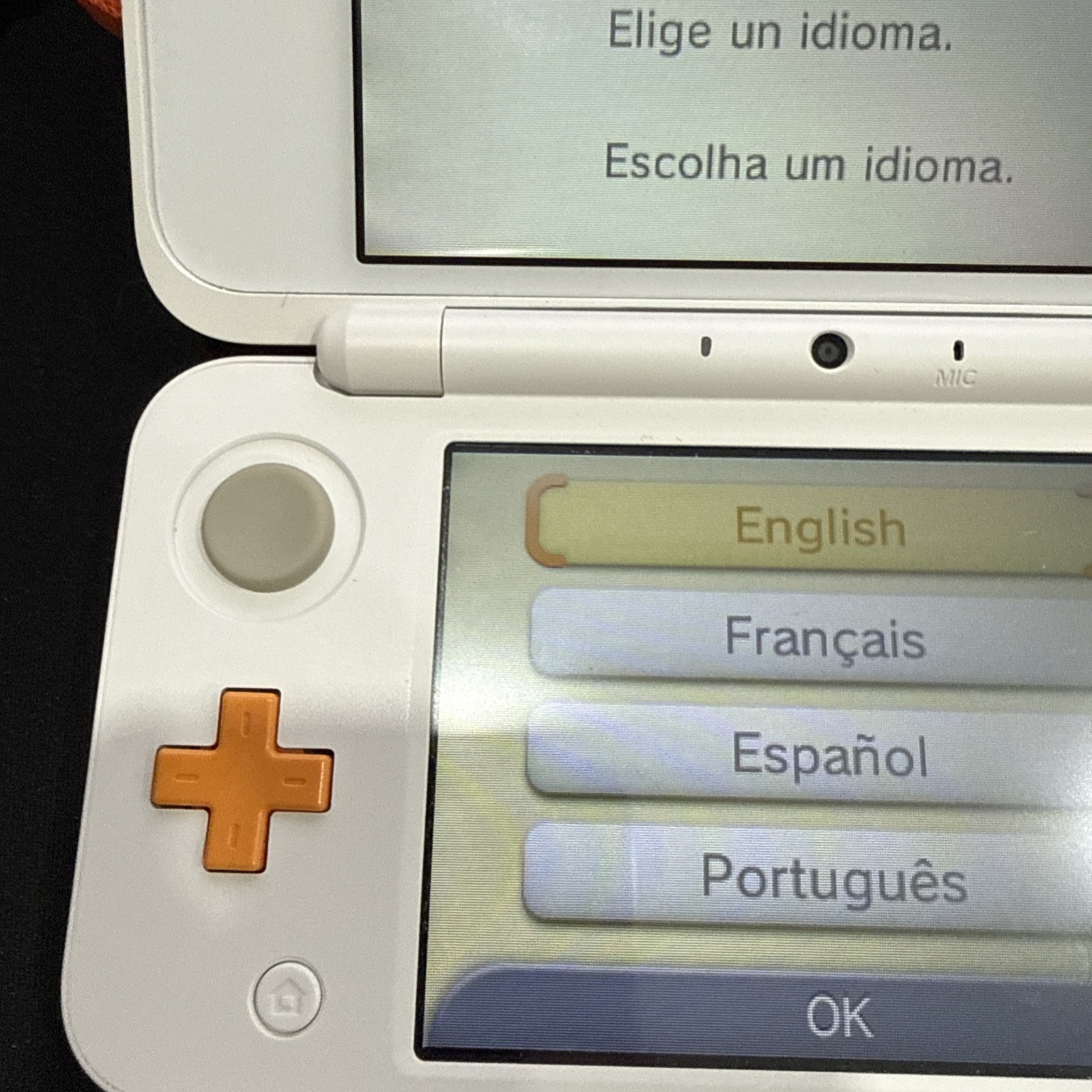 Nintendo 2DS XL Console – White/Orange With Case And Extra Stylist Tested