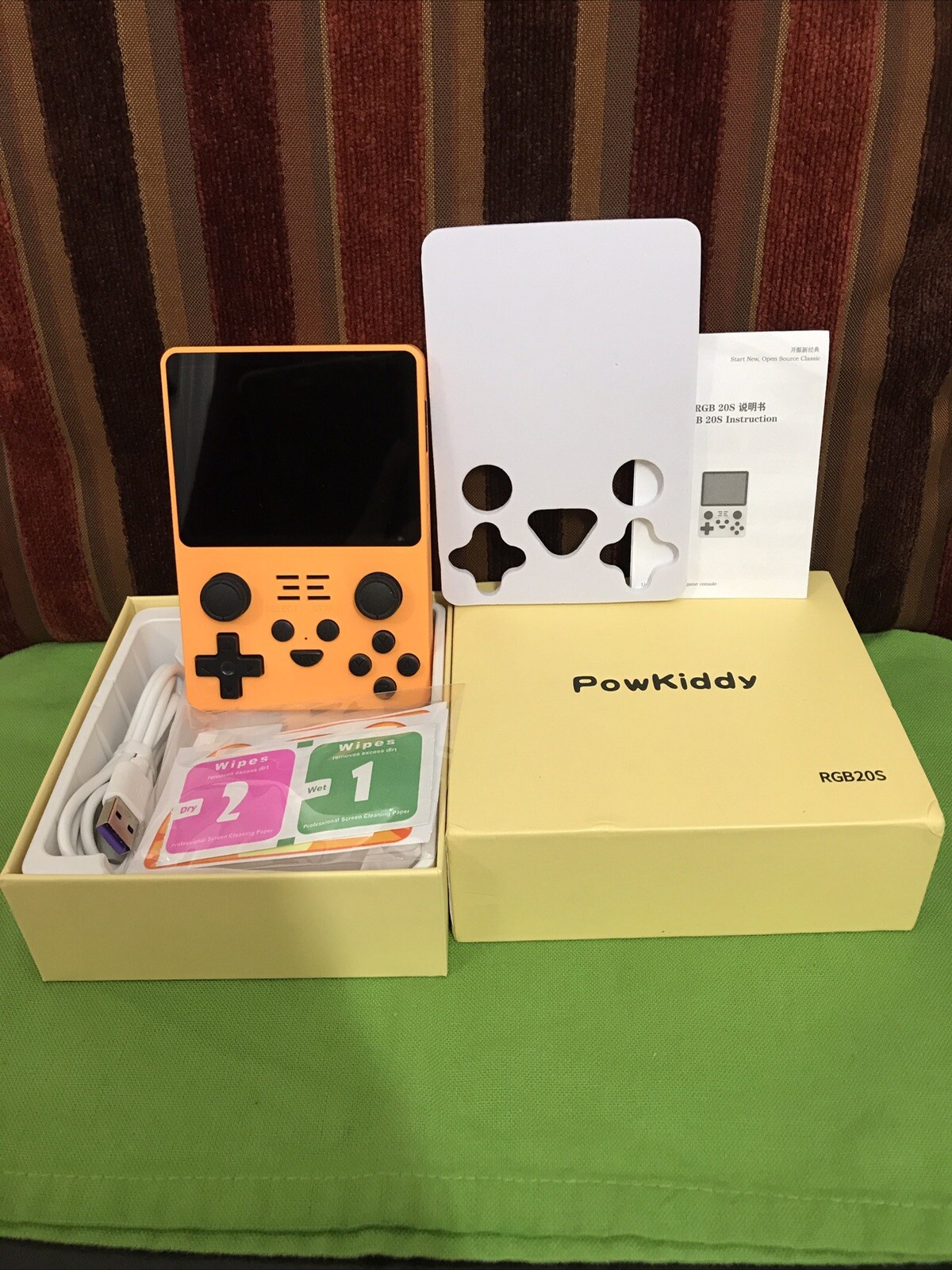 Kids Gift RGB20S Mini Handheld Game Player, tons of games
