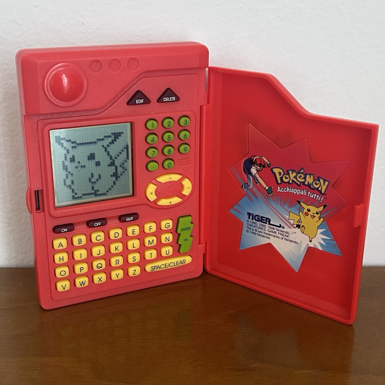 Pokedex First Generation 1998 – Pokedex Tiger Italian Version Great Condition
