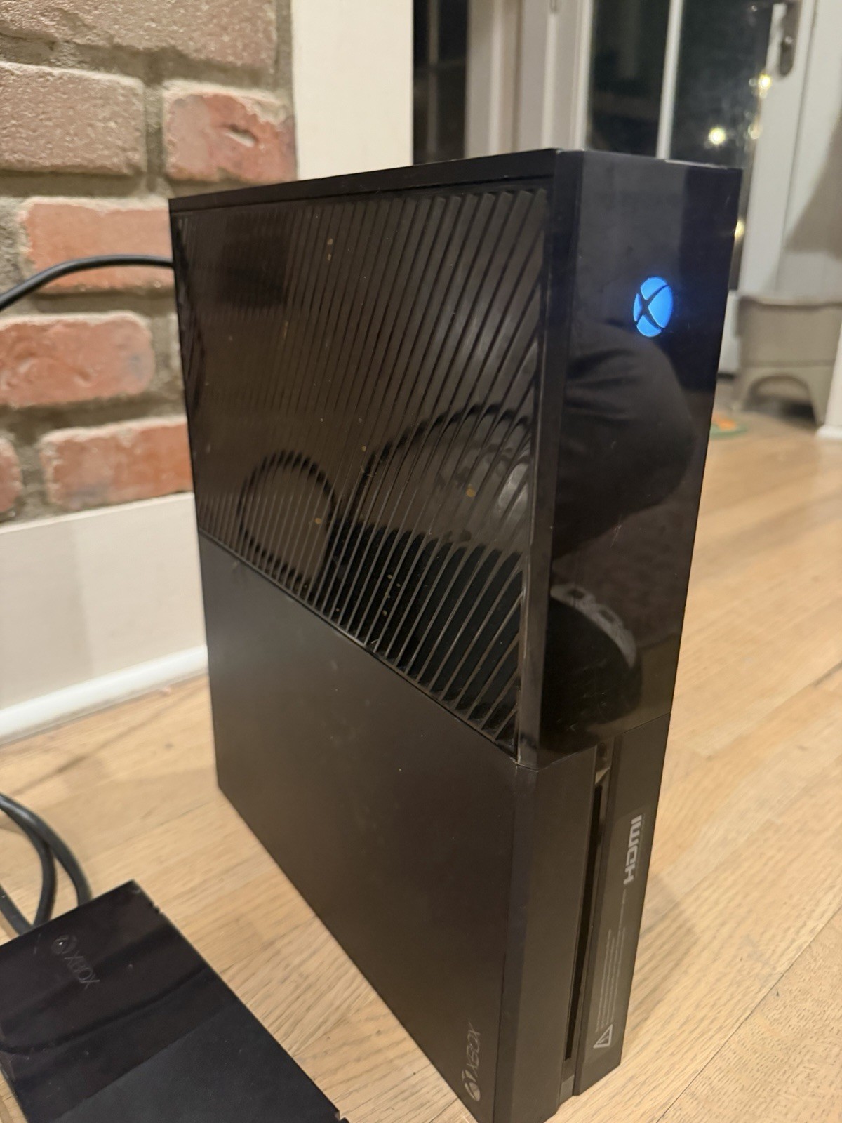 Microsoft Xbox One 500GB Console – Black (1540) No Controller + Call Of Duty MW