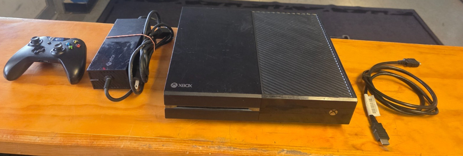 Microsoft Xbox One 1540 500GB Console System Bundle – Tested and Works