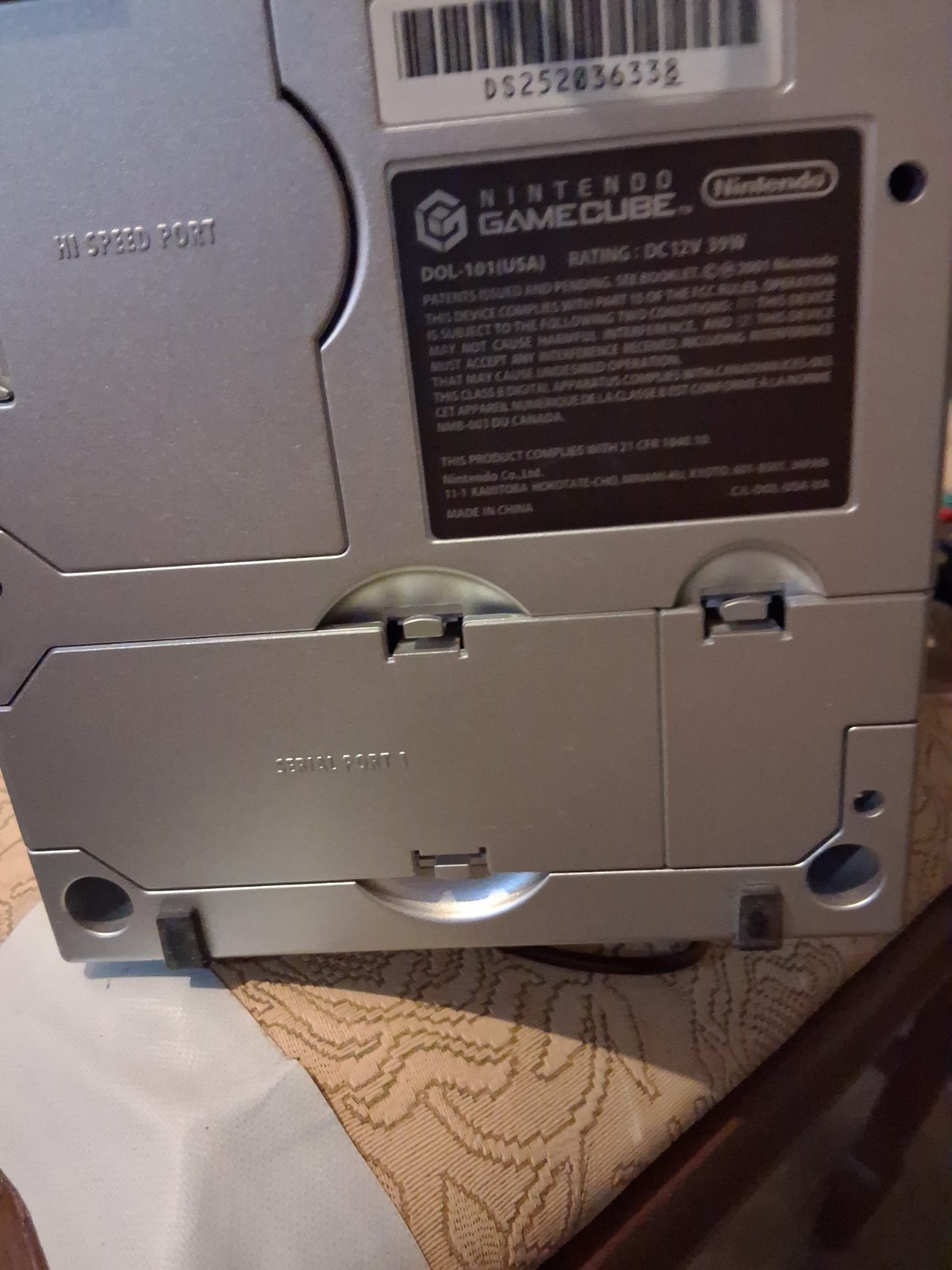 Nintendo GameCube Platinum Console – Silver With 1 Control And All Power Cables