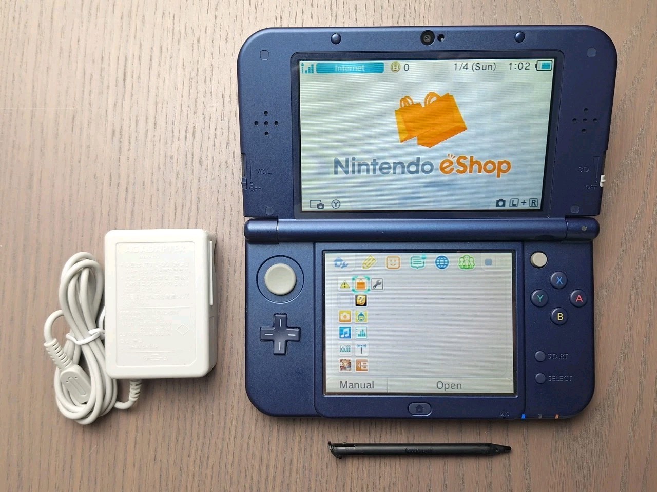 New Nintendo 3DS XL Metallic Blue Charger + 32GB SD Card | Region Free TOP IPS