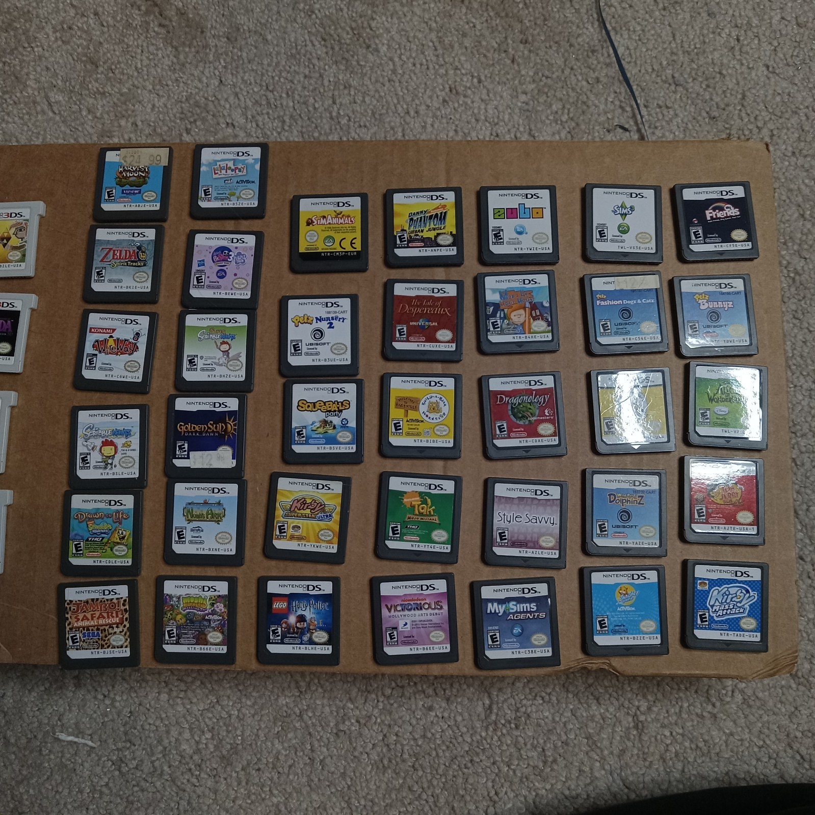 Nintendo 3DS Handheld System, plus 52 games, themed stylus and carrying case