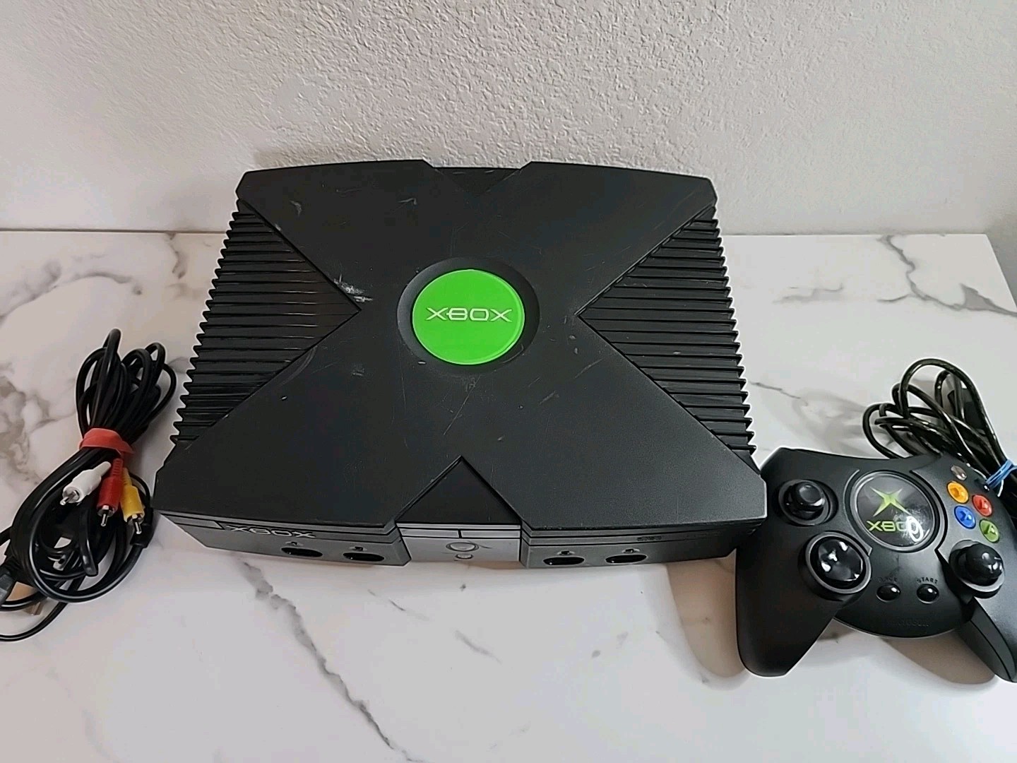 Original Microsoft Xbox Console Complete System With Controller & Plugs