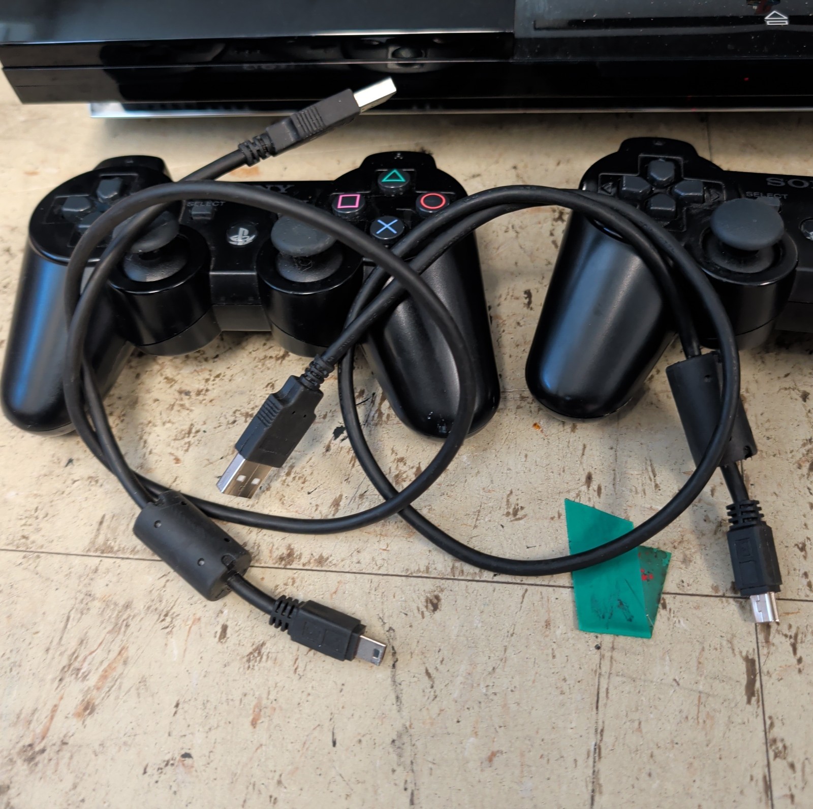Sony PS3 CECHE01 Backward Compatible 80GB Console W/2 Controllers & Cords TESTED
