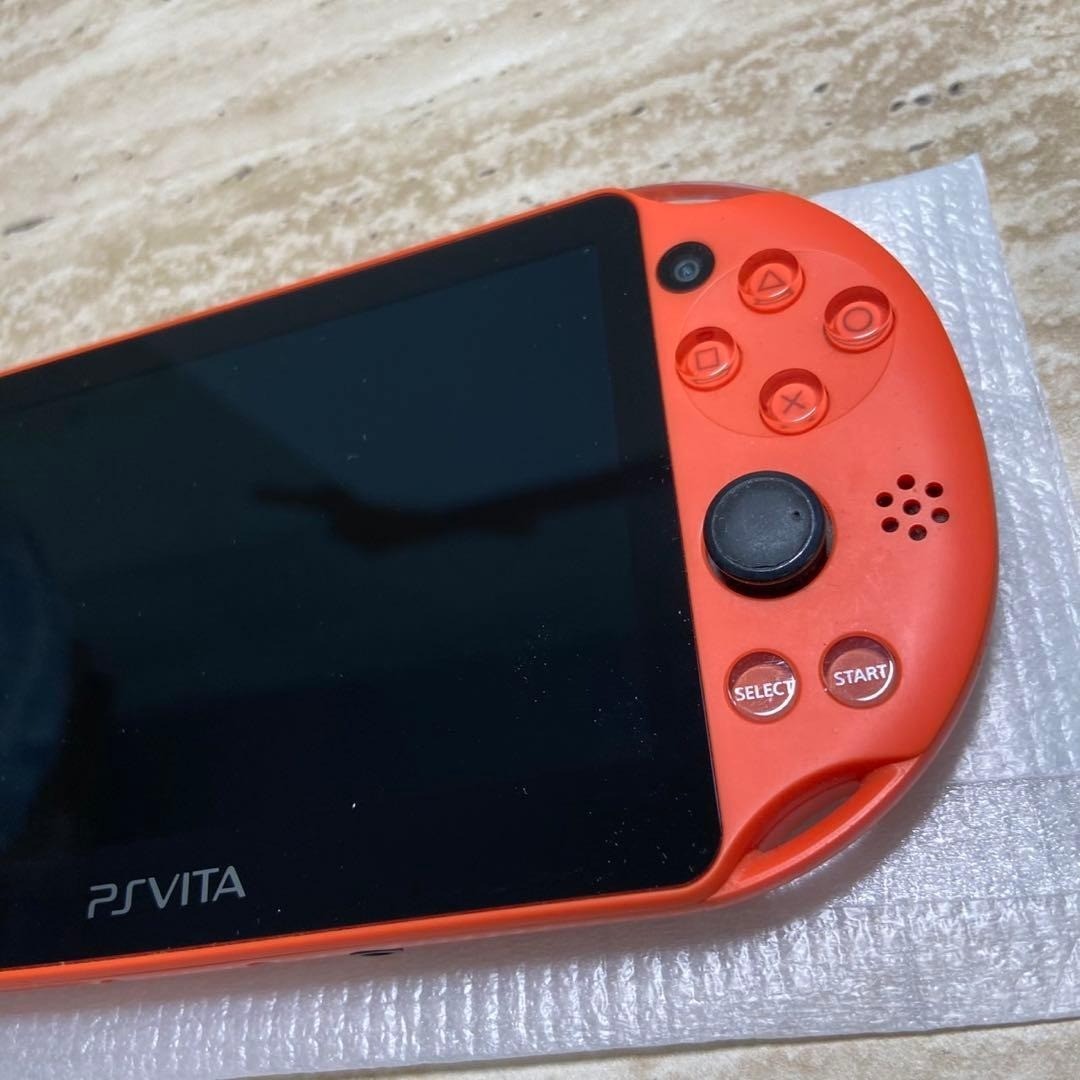PS Vita PCH-2000 Neon Orange Complete in Box Near Mint Condition 7041
