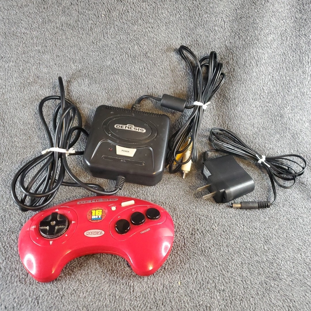 2004 Sega Genesis Mini Console Radica 16 Bit Power 6-in-1 Plug & Play