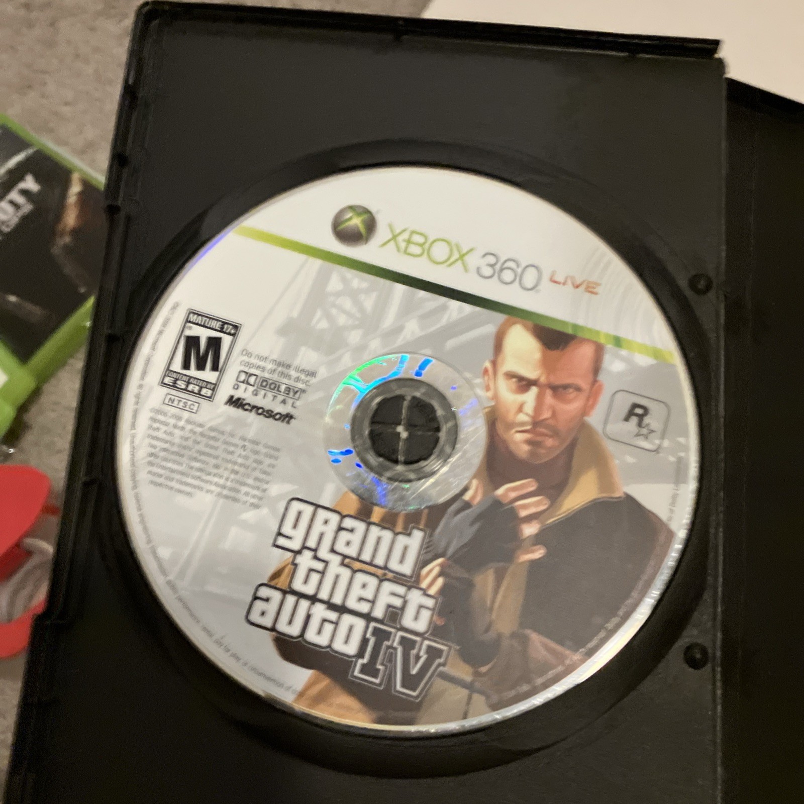 Microsoft Xbox 360 Pro System Bundle 60GB White Console (4)