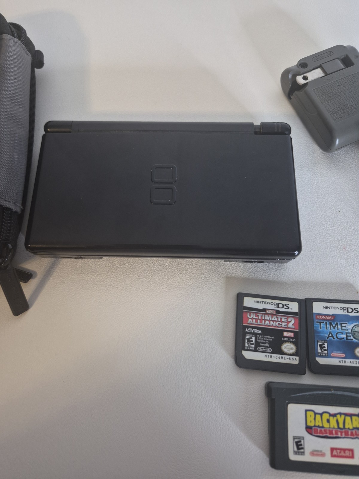 Nintendo DS Lite Console Bundle BLACK. TESTED Read Description 4 Bundle Details