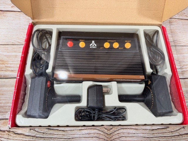 atari flashback 2 classic game console Model 26519