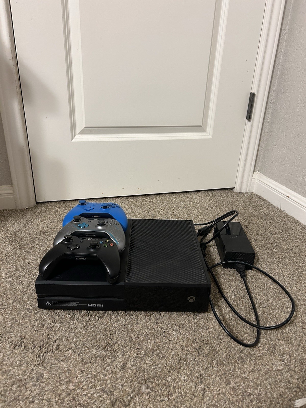 Microsoft Xbox One Console Black with 3 Controllers Wi-Fi Capability