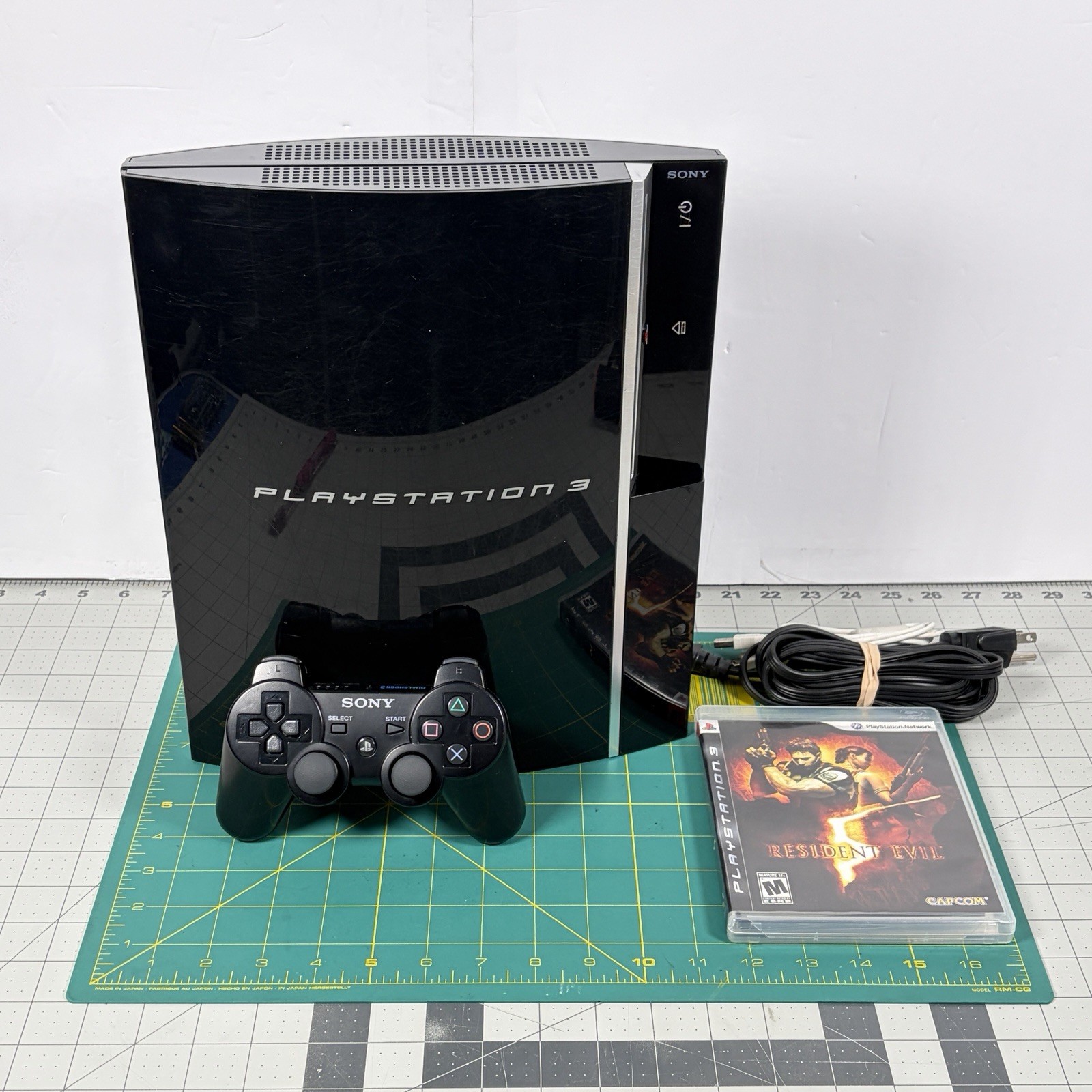 Sony PlayStation 3 PS3 CECHK01 250GB SSD Console Bundle Tested + Controller