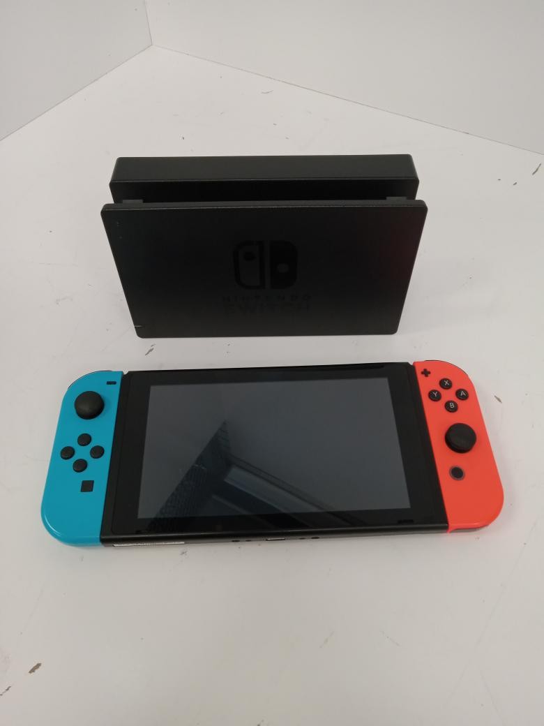 NINTENDO SWITCH HANDHELD – HAC-001 (P10021551)