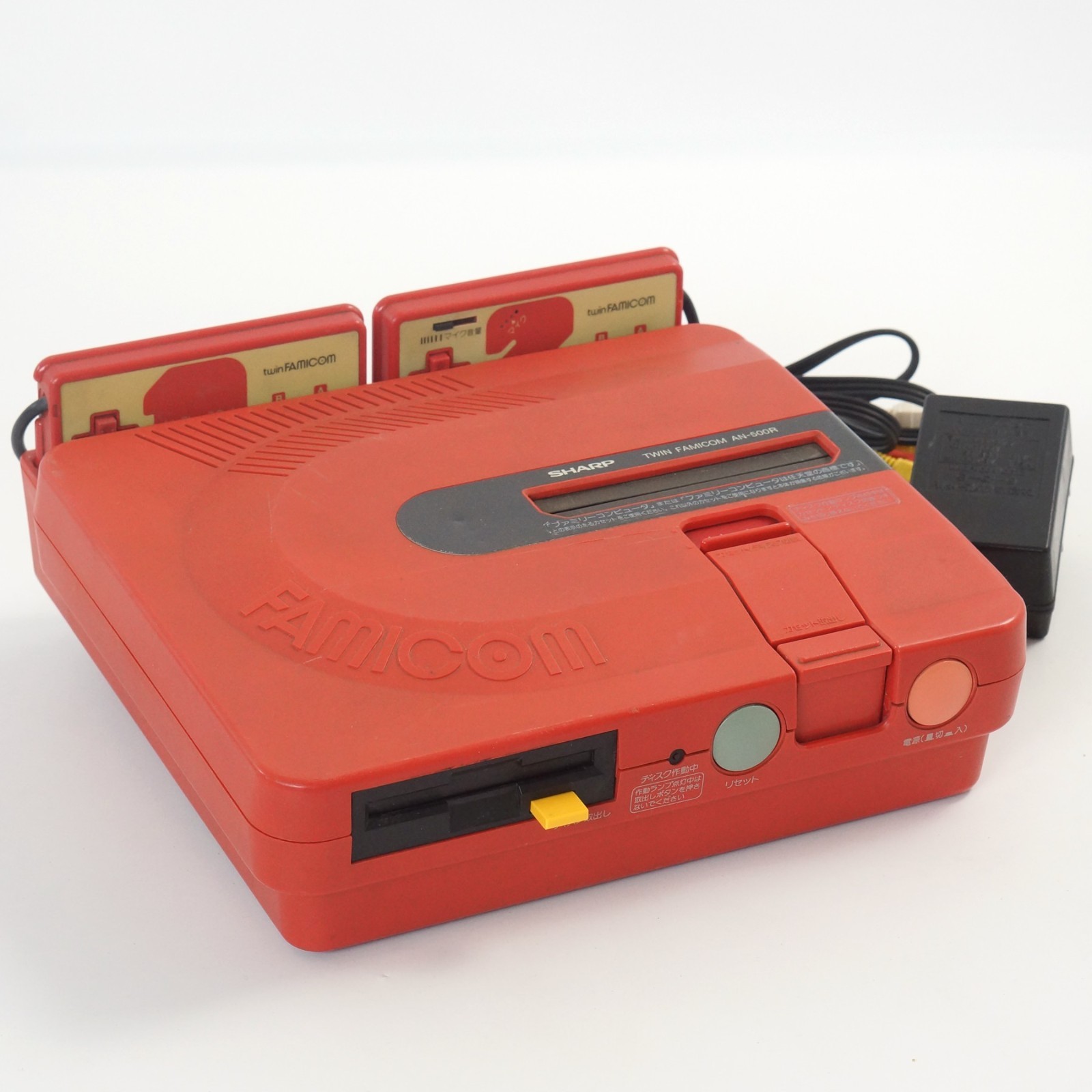 TWIN FAMICOM SHARP Console System AN-500R Red Tested Ref 365182