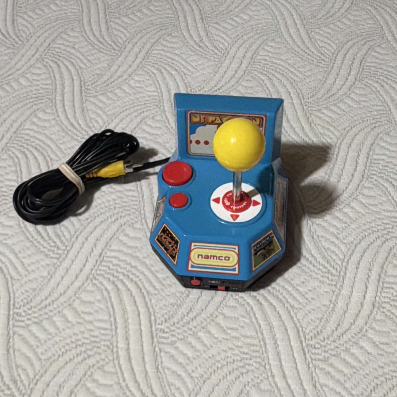 Namco Ms. Pac-Man Plug & Play Microconsole Blue Plug & Play TV Games