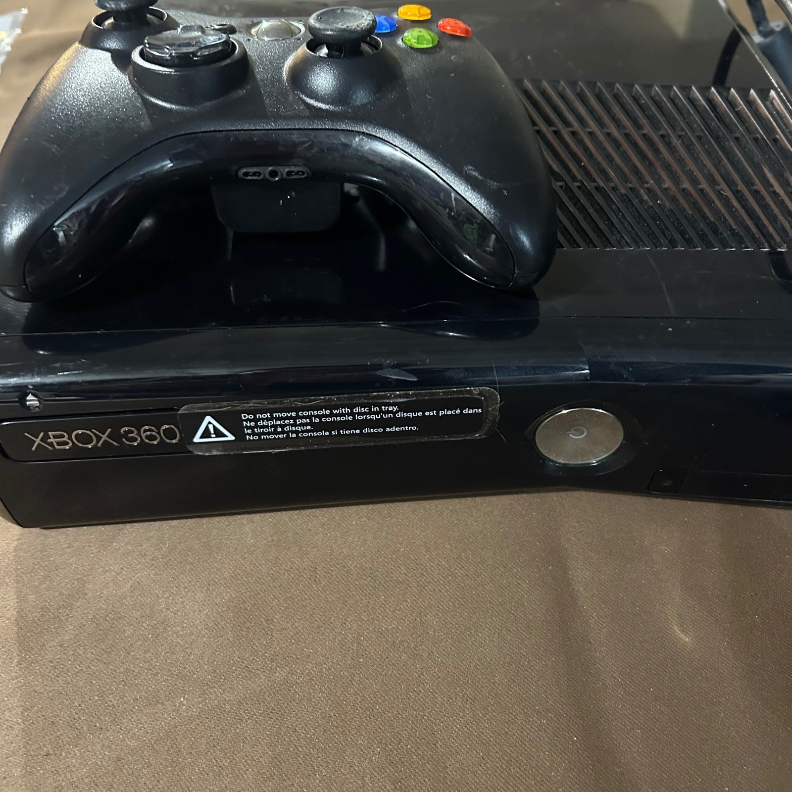 Xbox 360 S Slim Console Model 1439 Black Bundle with Controller