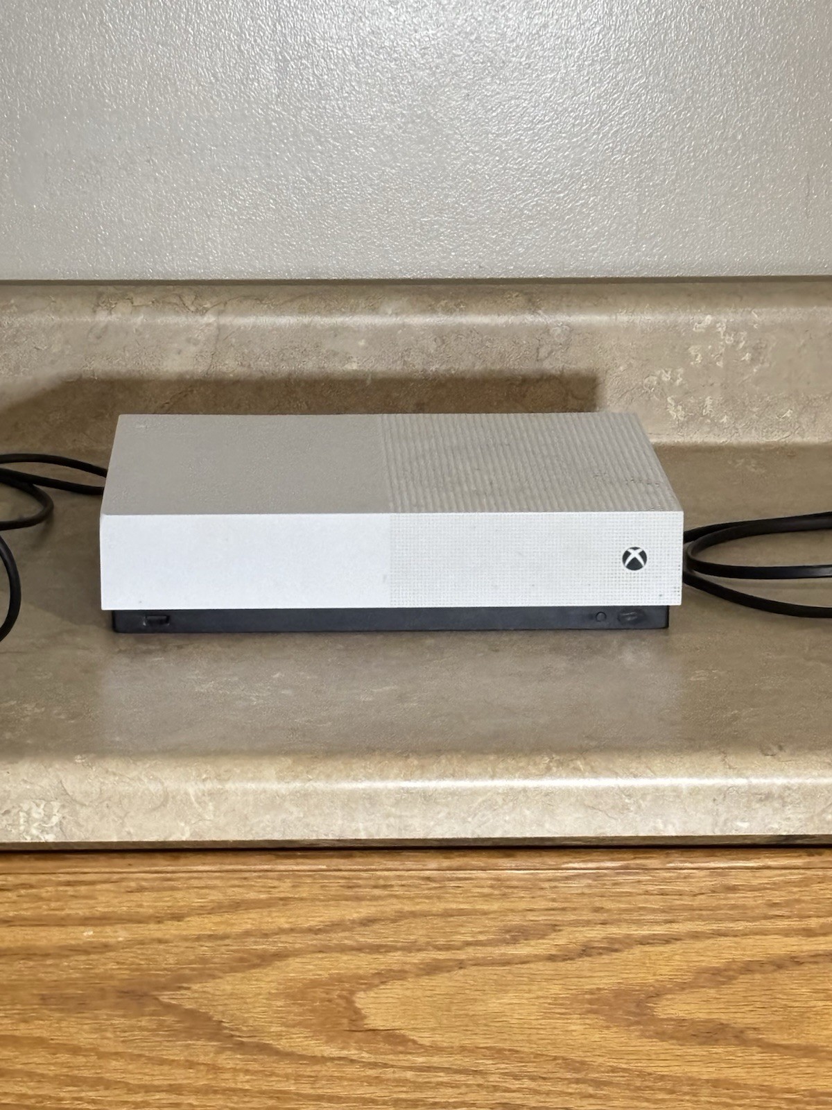 Microsoft Xbox One S All-Digital Edition 1TB White w/ cords No controller