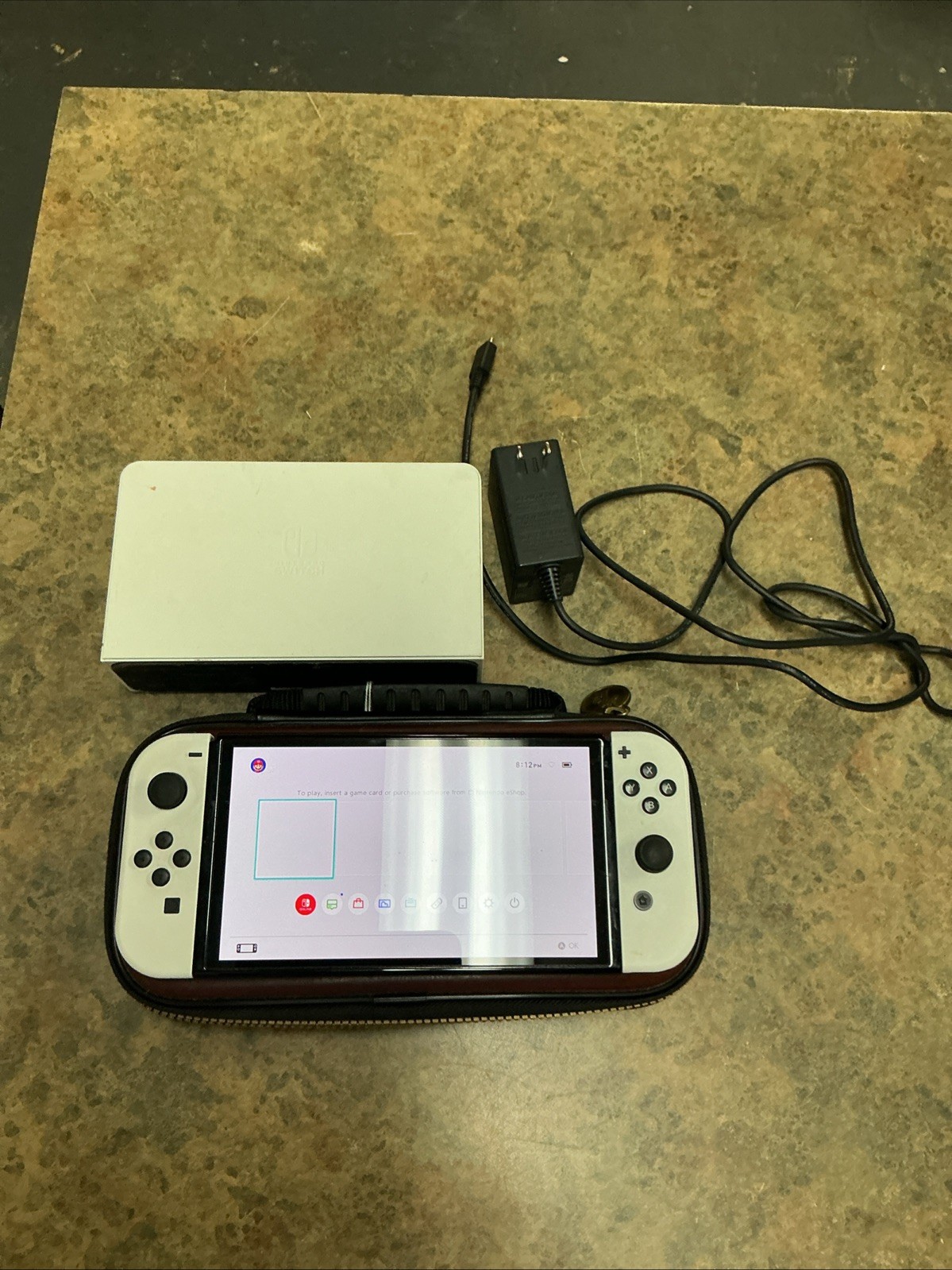 Nintendo Switch OLED white Model : HEG-001 Excellent condition,works great(T30