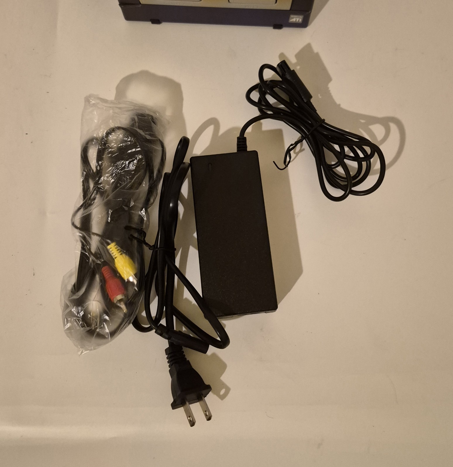 Nintendo GameCube Console Indigo DOL-001 (USA) Controller, Game & MC Bundle