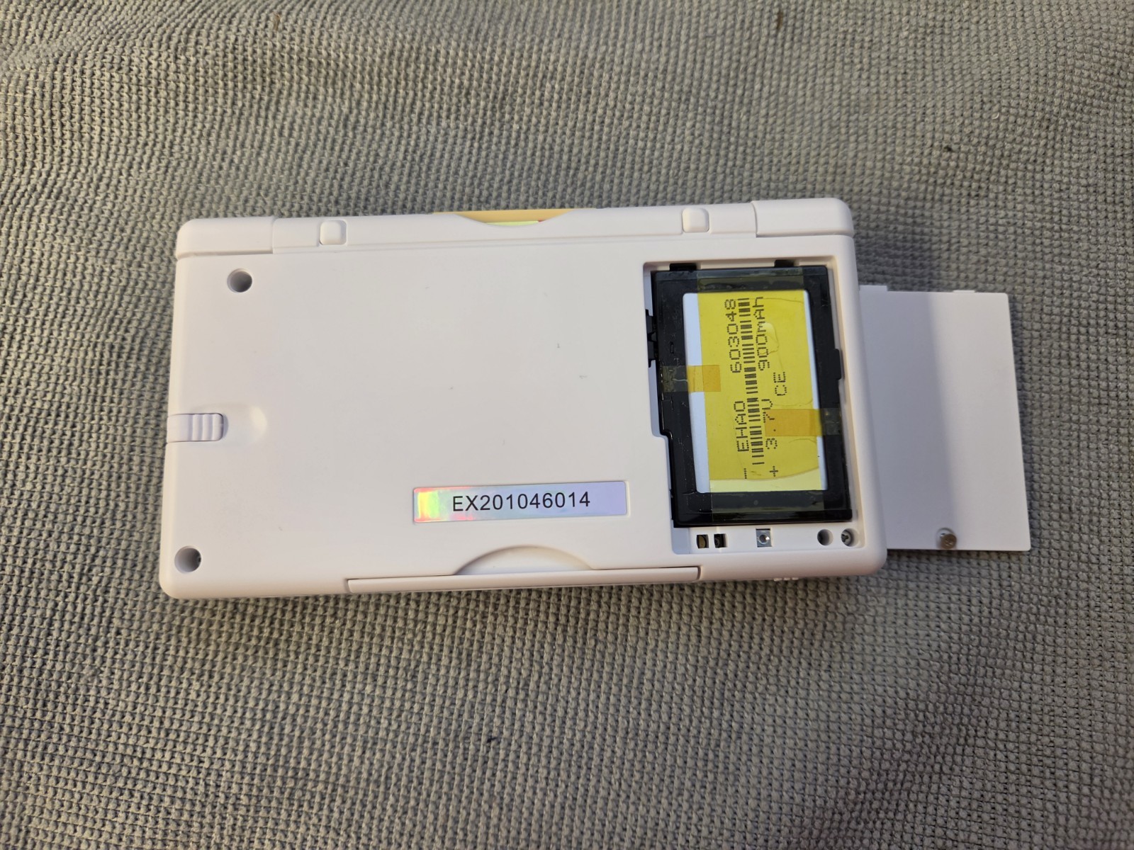 NDS Lite – USB-C Charging – eXtremeRate The Great Wave White Shell