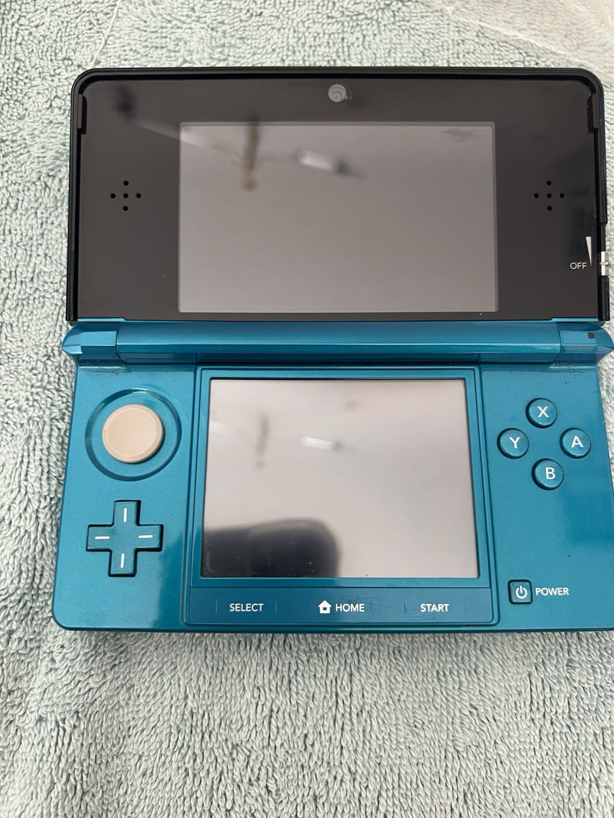 Nintendo 3DS Handheld System – Aqua Blue LK NU Box