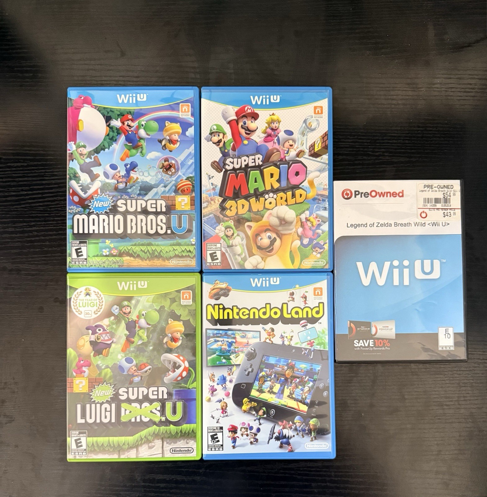 Nintendo Wii U 32GB Console bundle w/GamePad, 5 Games great condition