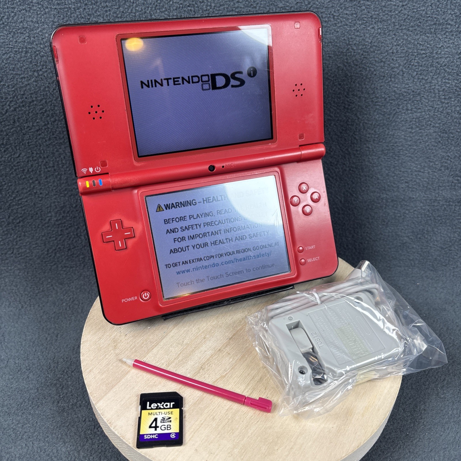 Nintendo DSi XL Super Mario Bros 25th Anniversary Edition w/ Charger – Tested